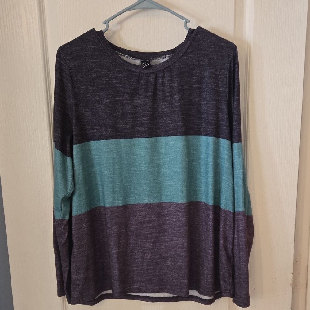 SHEIN Multicolor Long Sleeve Tee - Grey and Green